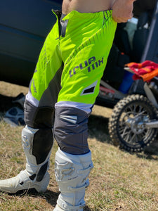 2022 TrueMX Transfer Pant - FLO/CHARCOAL - [CLOSEOUT]