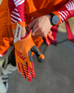 Load image into Gallery viewer, 2022 TrueMX Transfer Gloves - ORANGE/RED [CLOSEOUT]
