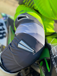 2022 TrueMX Transfer Pant - FLO/CHARCOAL - [CLOSEOUT]